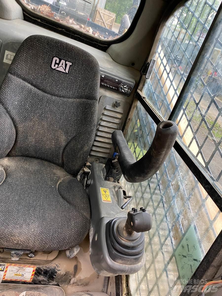 CAT 287D Schrankladers