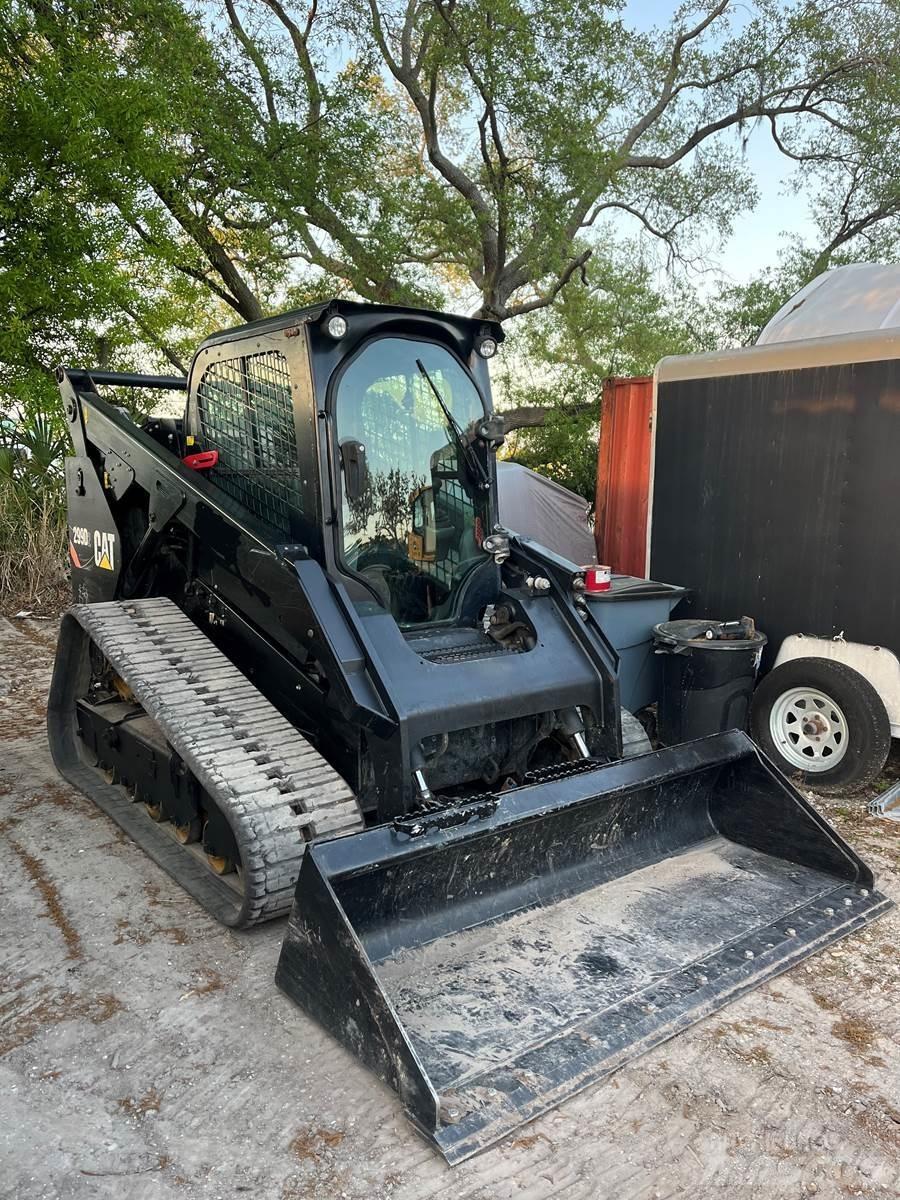 CAT 299D2 Schrankladers