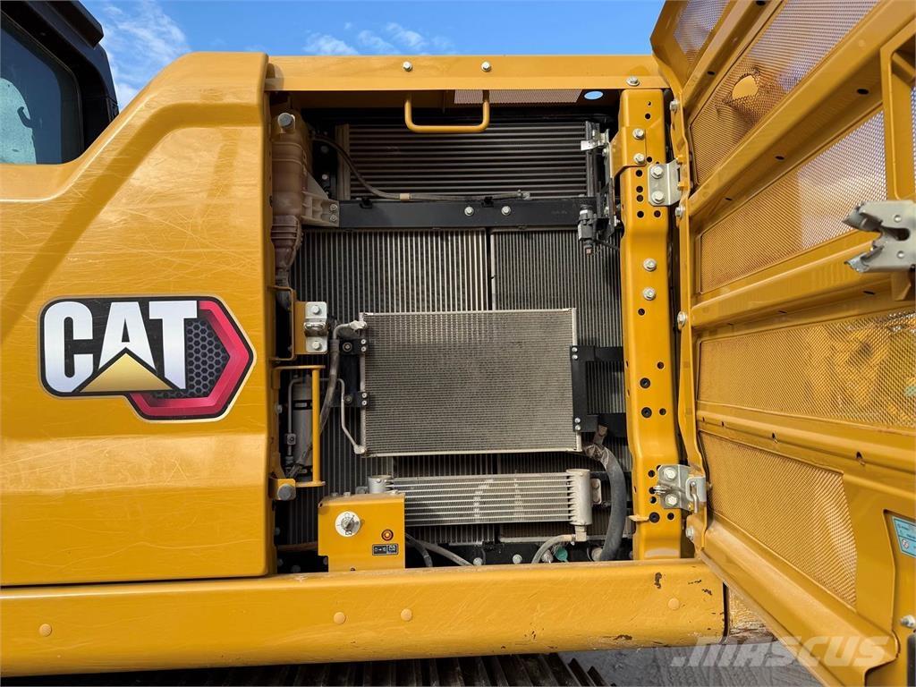 CAT 323 Rupsgraafmachines
