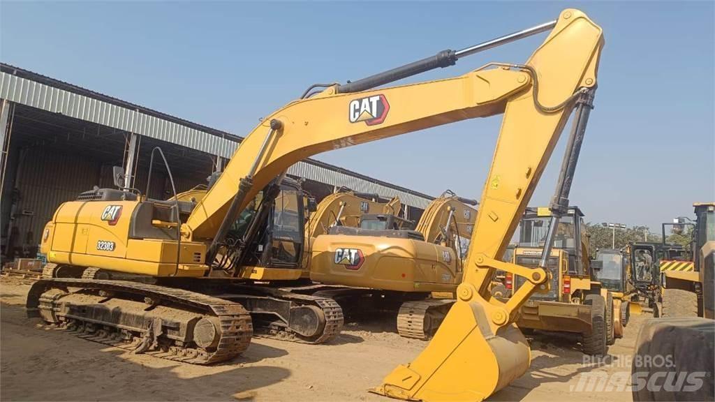 CAT 323D3 Rupsgraafmachines