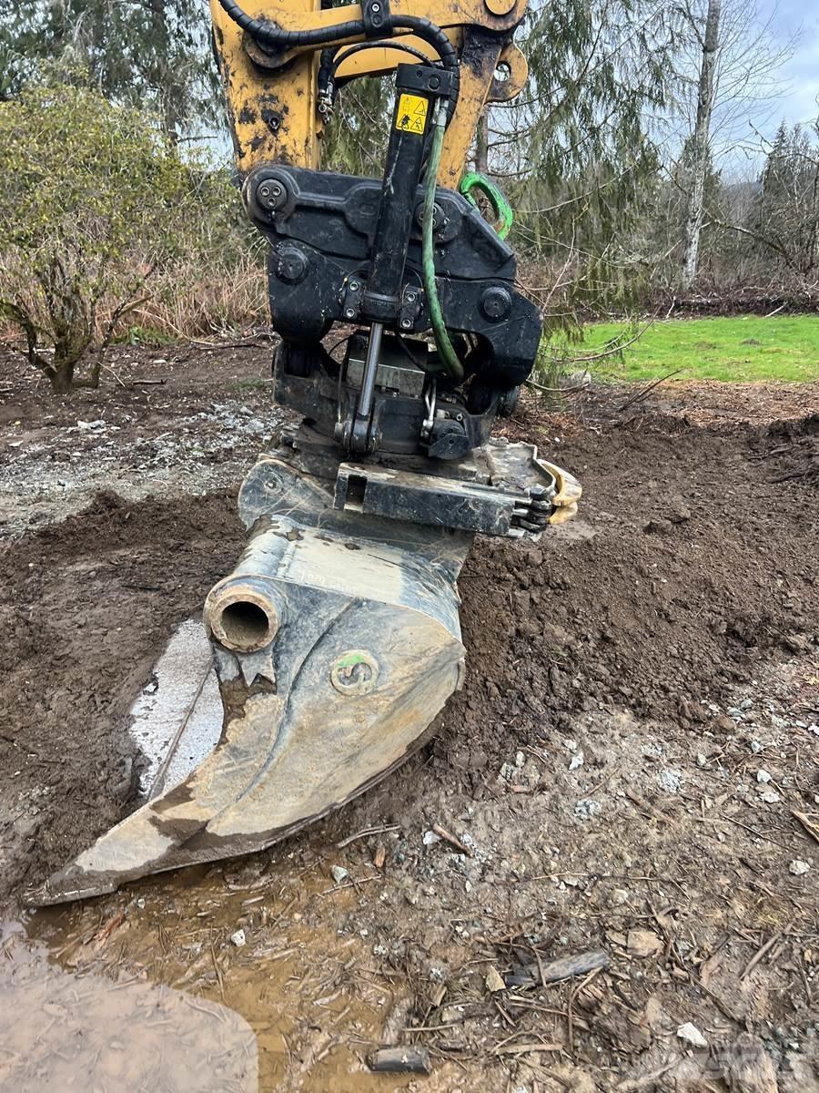 CAT 325 Rupsgraafmachines