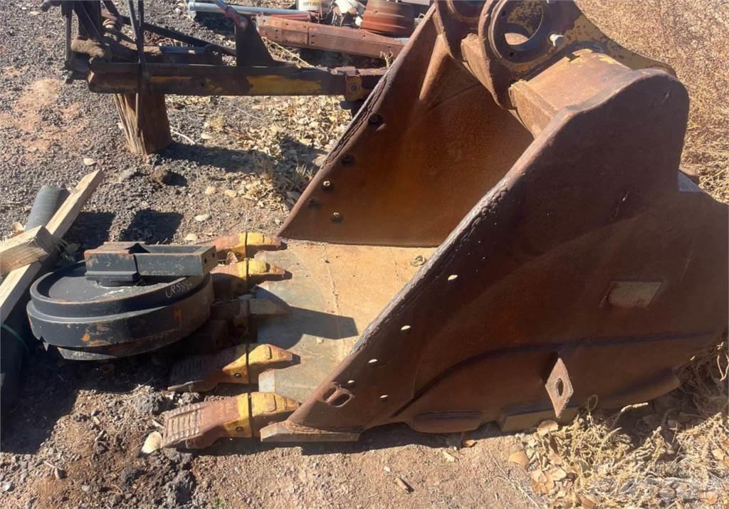 CAT 325L Rupsgraafmachines