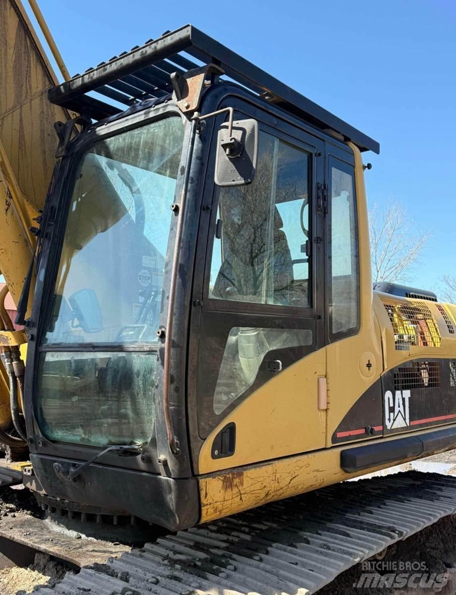 CAT 330C Rupsgraafmachines