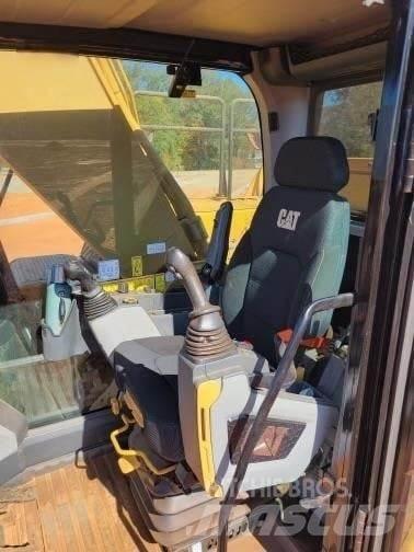 CAT 340 Rupsgraafmachines
