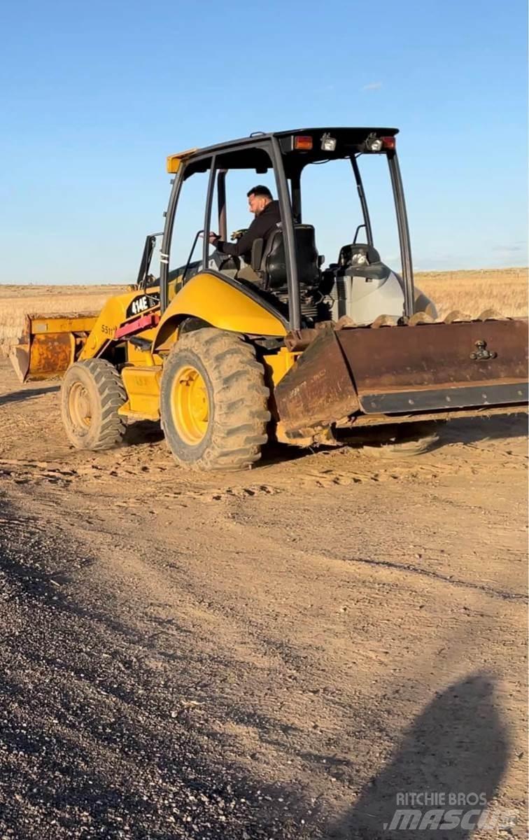 CAT 414E Tool-carriers