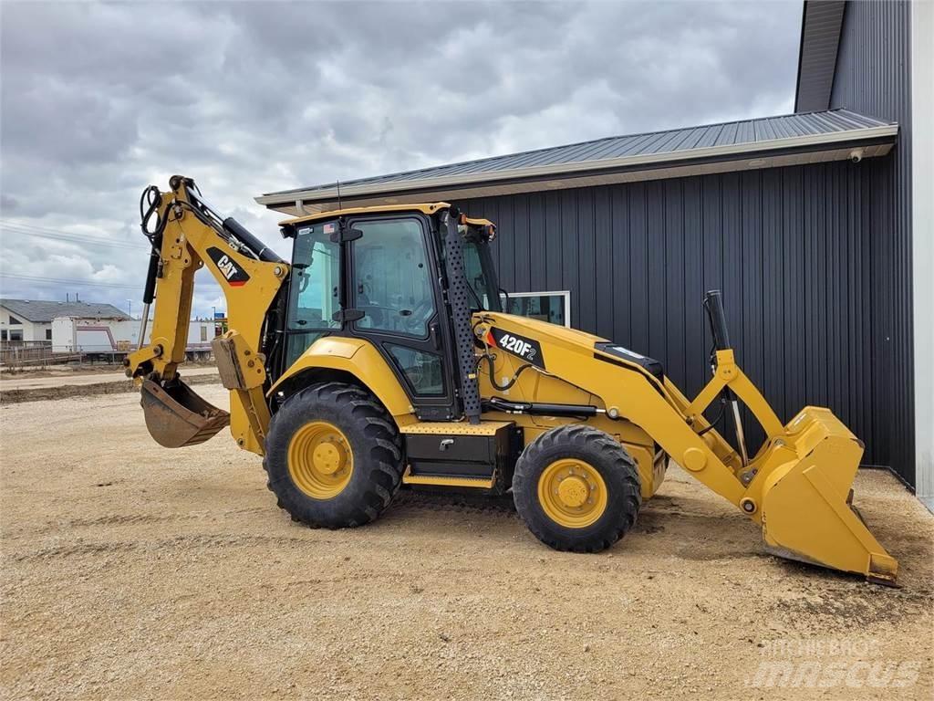 CAT 420F2 Graaf-laadcombinaties