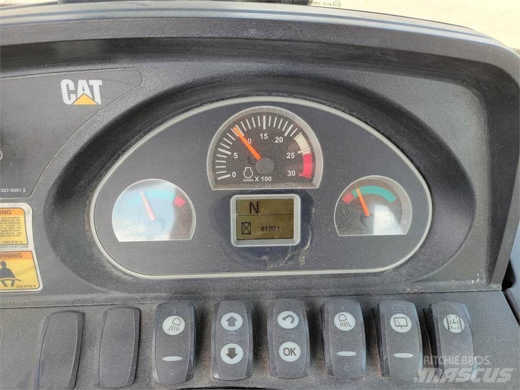 CAT 450F Graaf-laadcombinaties