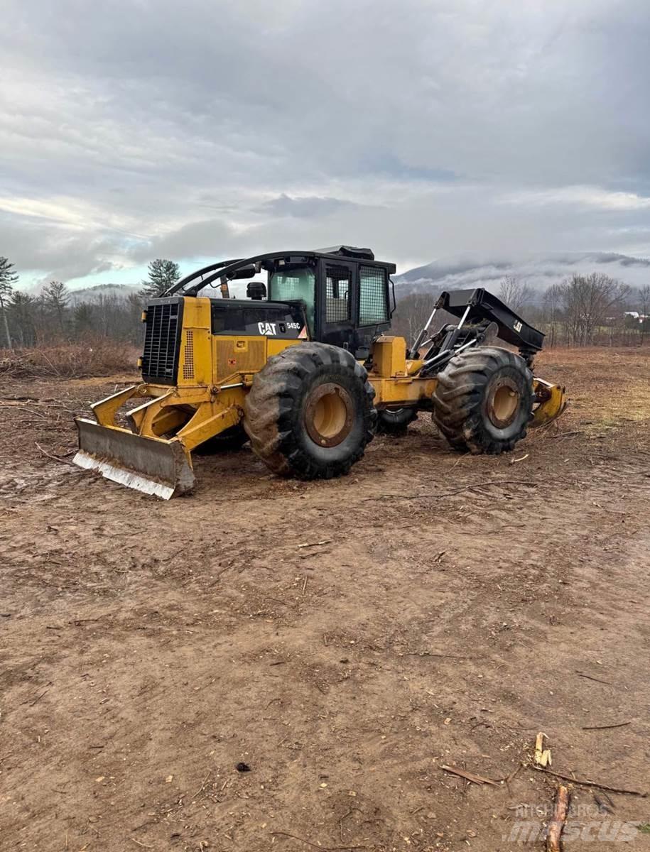 CAT 545C Wielladers