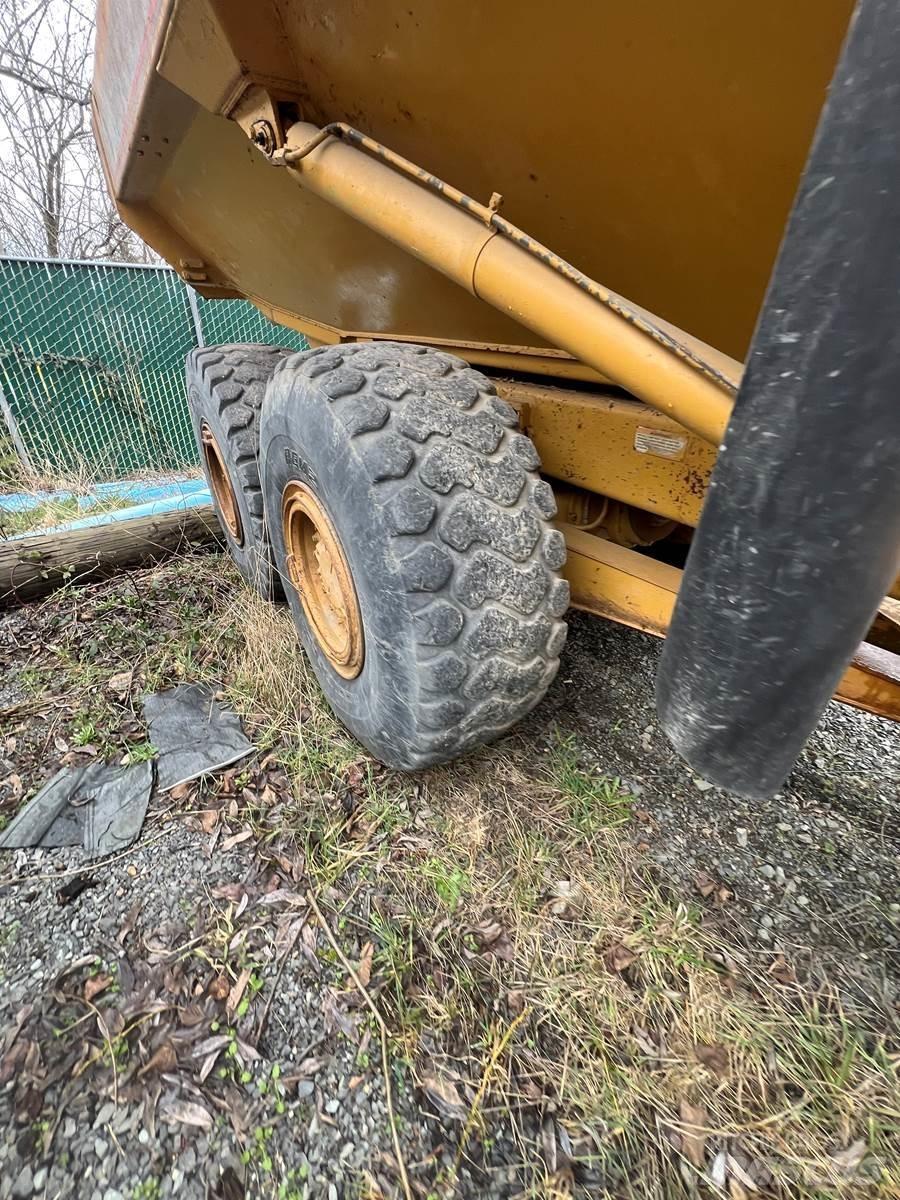 CAT 730 Knik dumptrucks