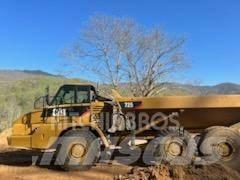 CAT 735 Gesloten bedrijfswagens