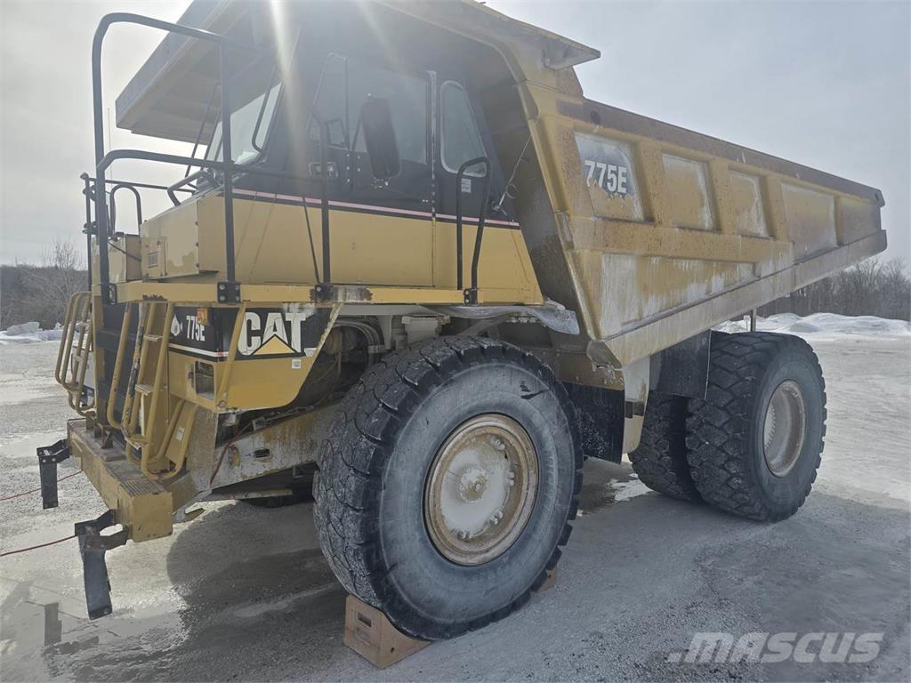 CAT 775E Knik dumptrucks