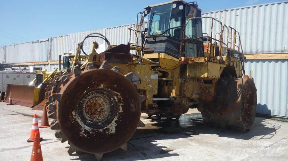 CAT 836G Afvalpersen