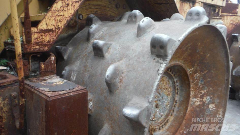 CAT 836G Afvalpersen