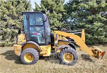 CAT 903D Wielladers