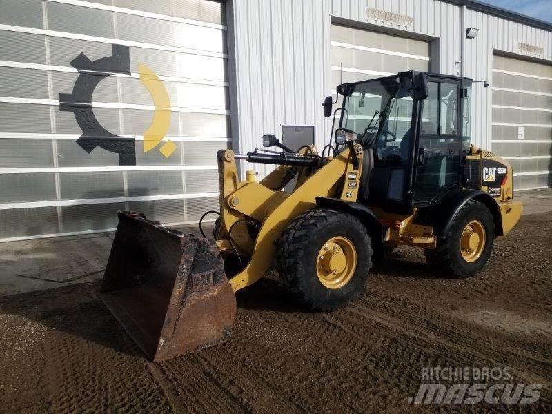 CAT 906M Wielladers