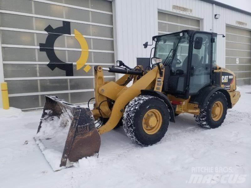 CAT 906M Wielladers