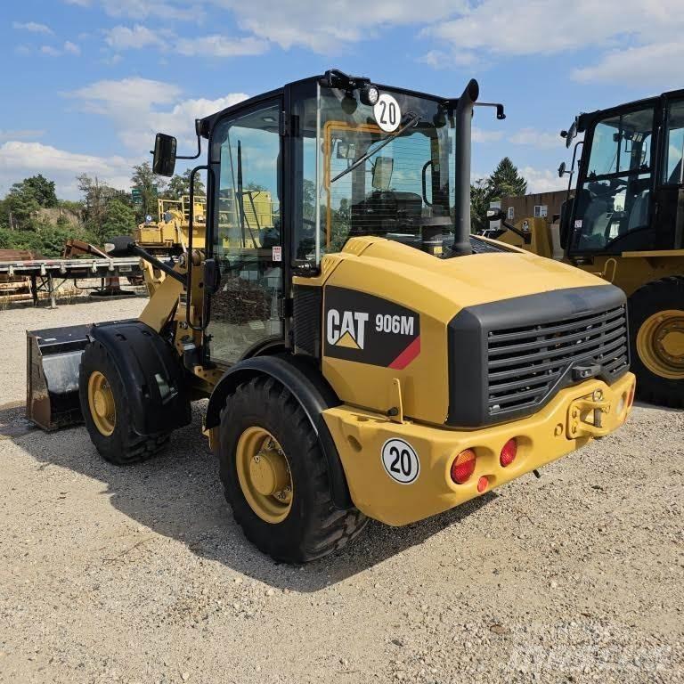 CAT 906M Wielladers