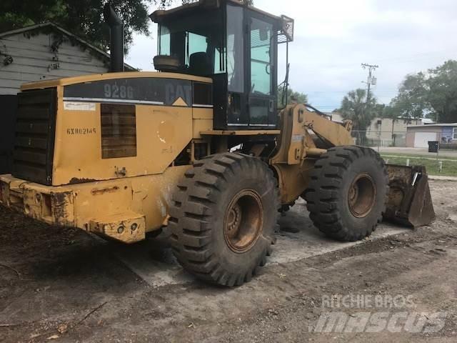 CAT 928G Wielladers
