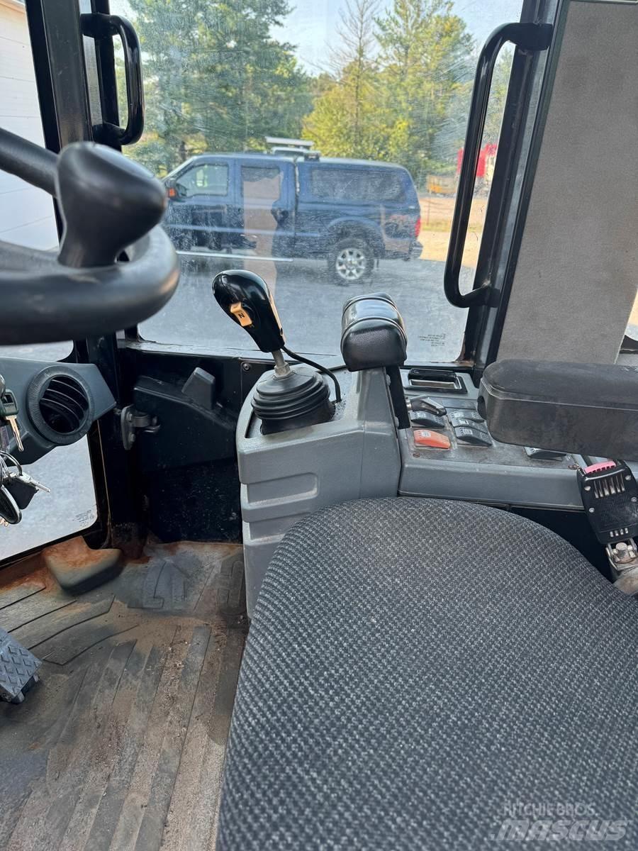CAT 930G Wielladers