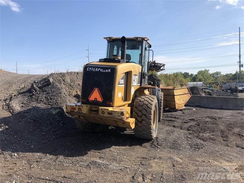 CAT 930G Wielladers