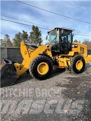 CAT 930M Wielladers