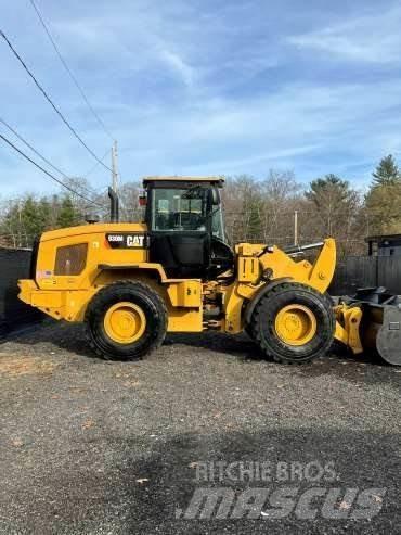CAT 930M Wielladers