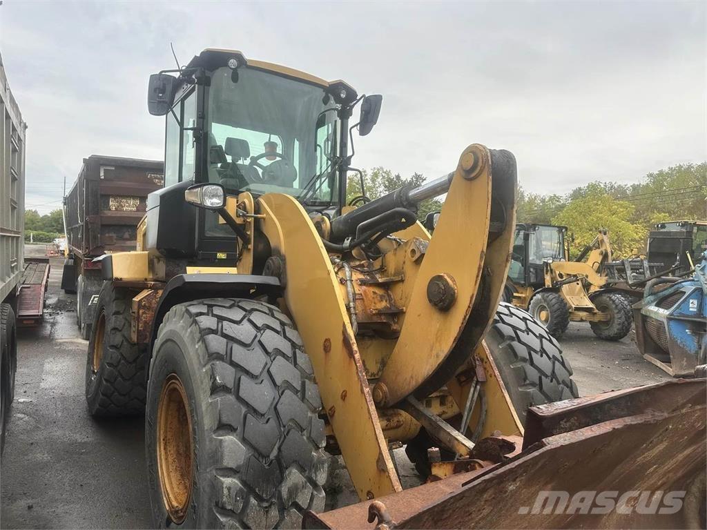 CAT 930M Wielladers