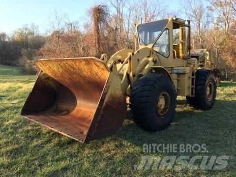 CAT 966 Wielladers