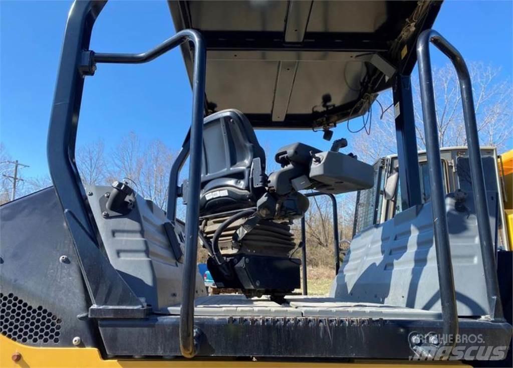 CAT CB15 Trilrolwalsen