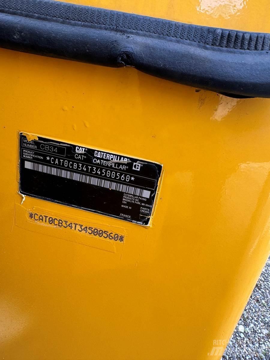 CAT CB34 Asfaltafwerkmachines