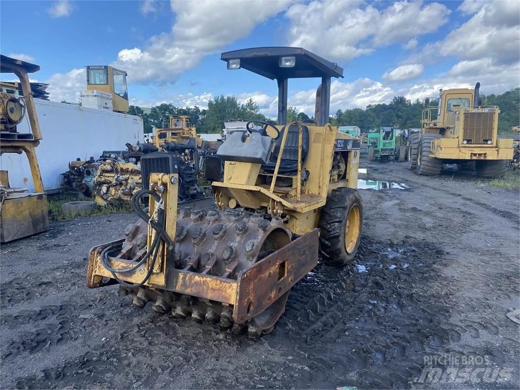 CAT CP323C Grondverdichtingsmachines