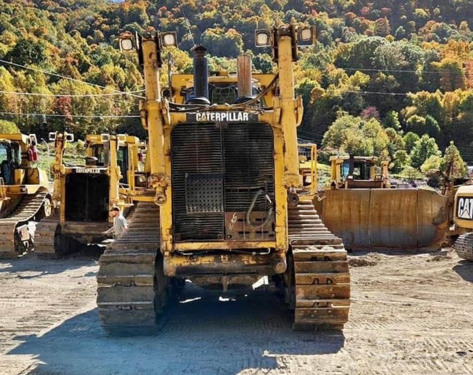 CAT D10T Rupsdozers