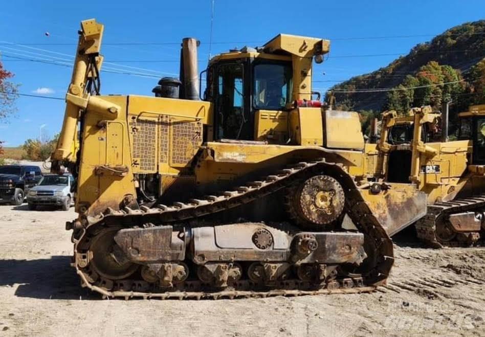 CAT D10T Rupsdozers