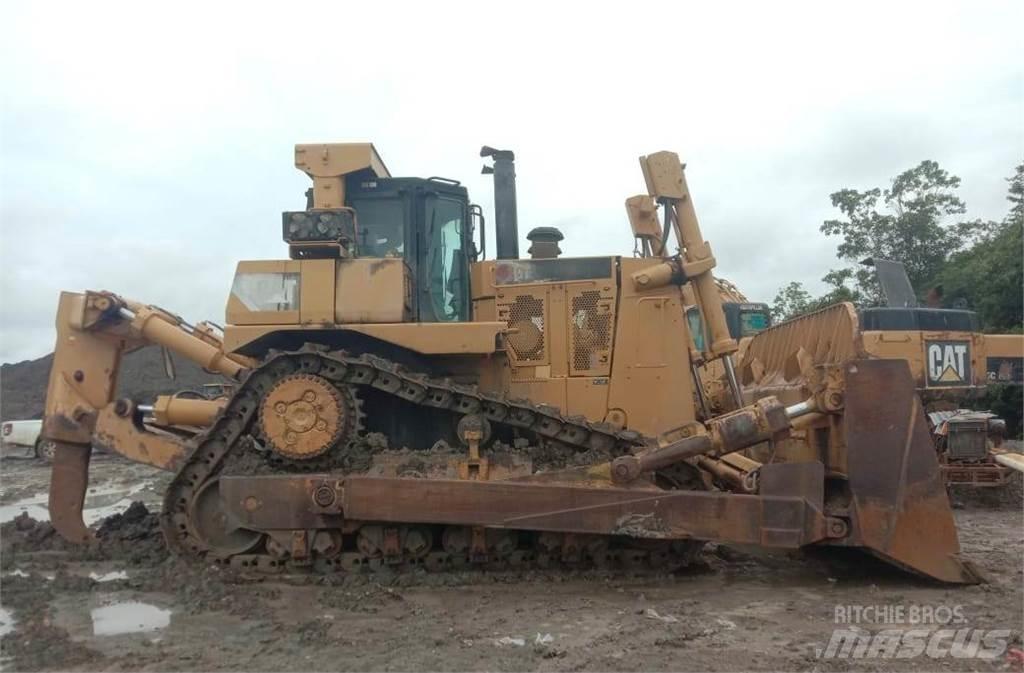 CAT D10T Rupsdozers