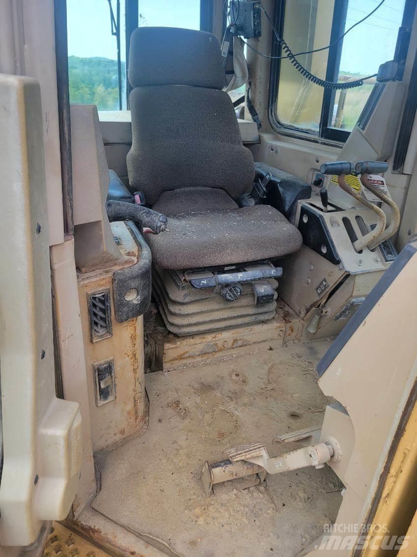 CAT D11N Rupsdozers