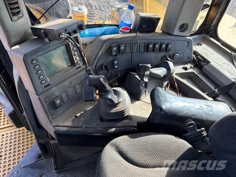 CAT D11T Rupsdozers