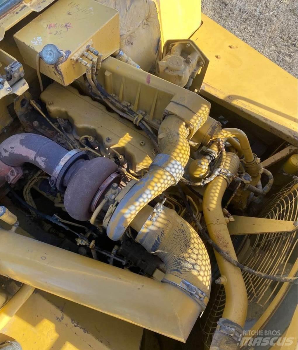 CAT D250B Knik dumptrucks