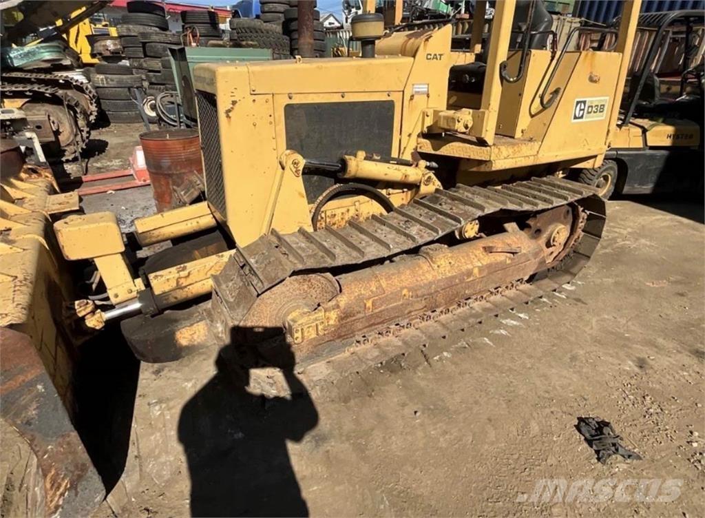 CAT D3B Z Rupsdozers