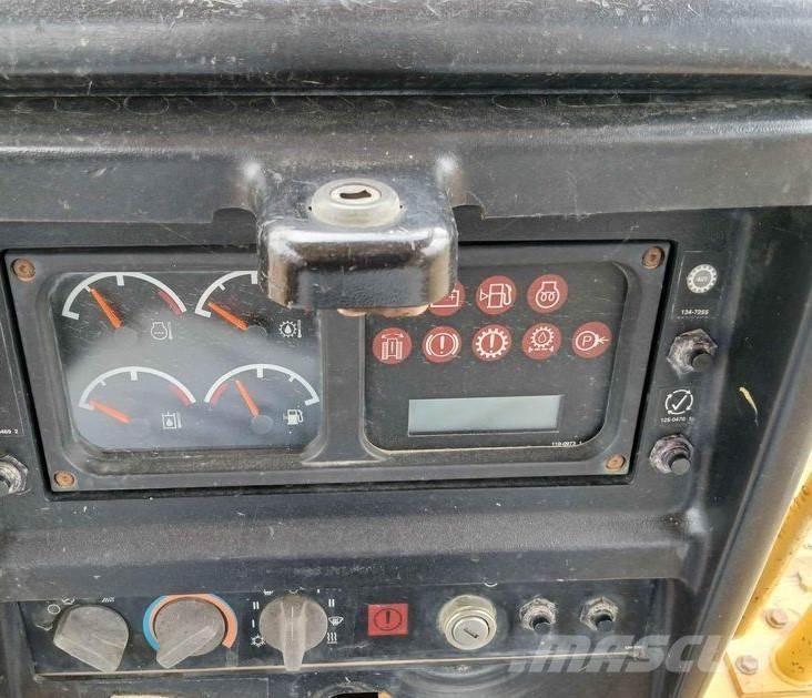 CAT D5M Rupsdozers