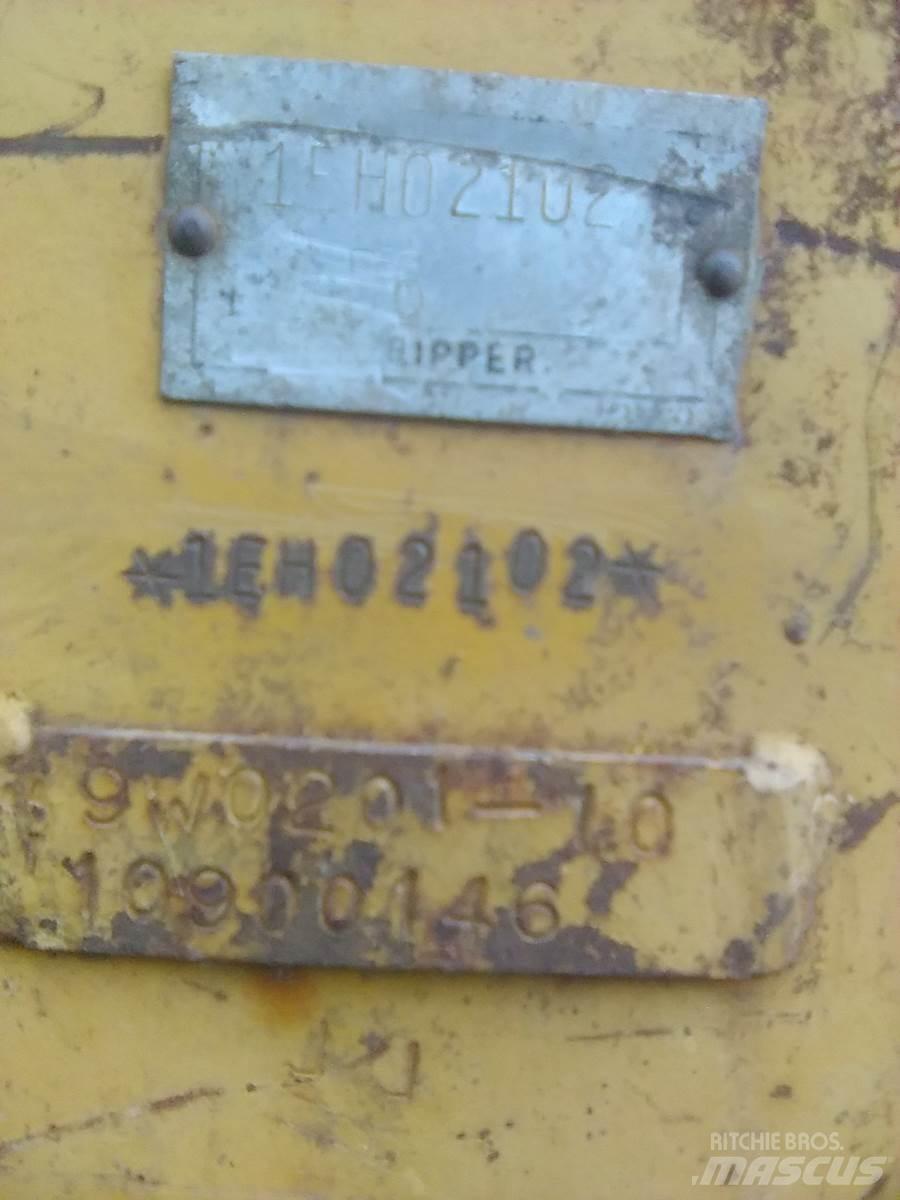 CAT D6R Wegopbrekers