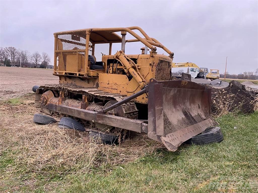 CAT D7E Rupsdozers