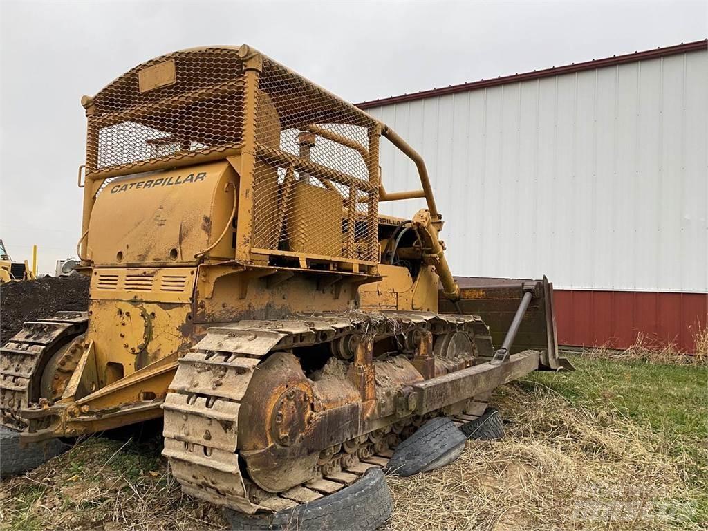 CAT D7E Rupsdozers