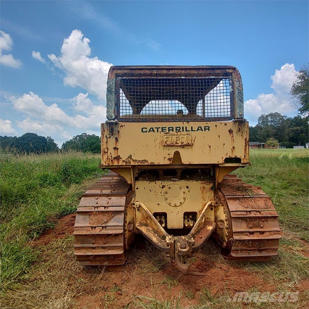 CAT D7E Rupsdozers