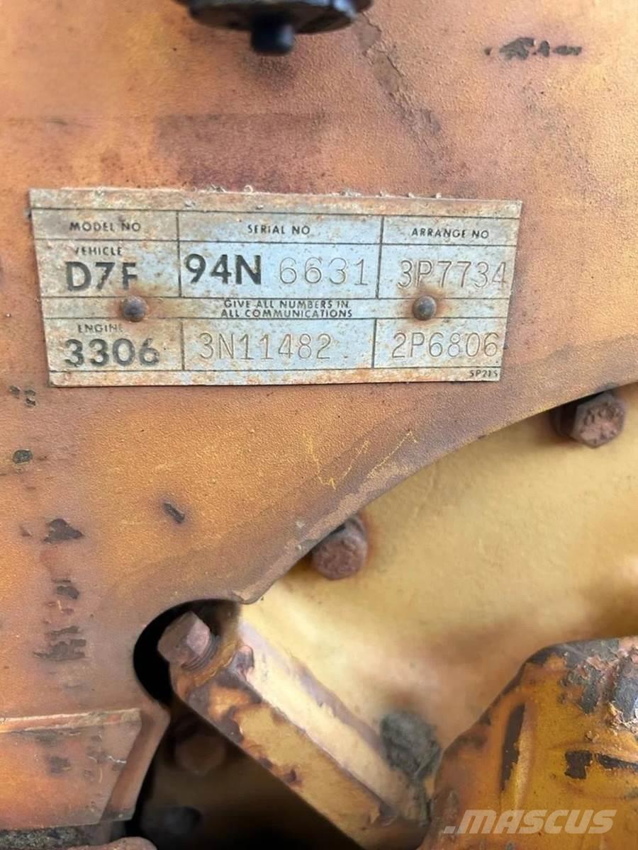 CAT D7F Rupsdozers