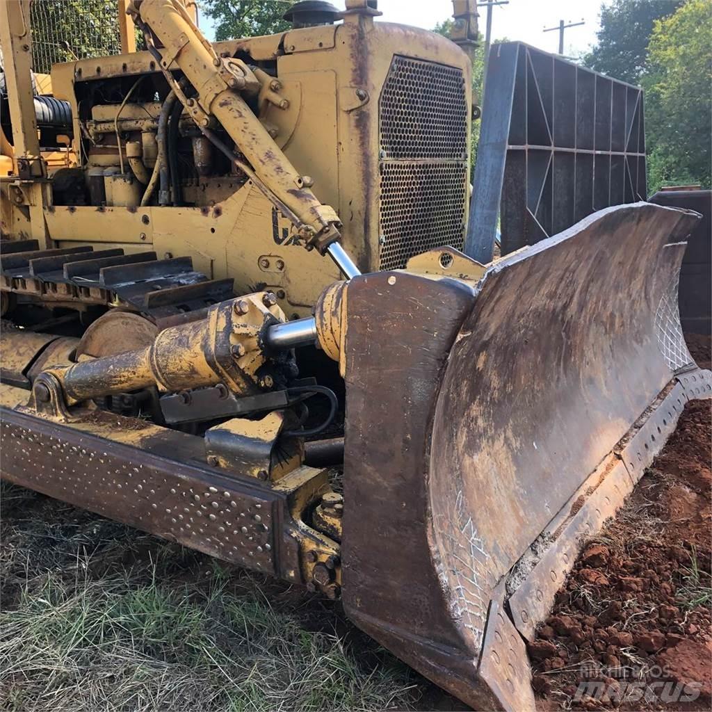 CAT D8H Rupsdozers
