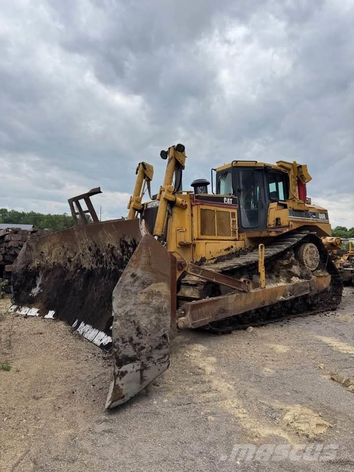 CAT D8R Rupsdozers