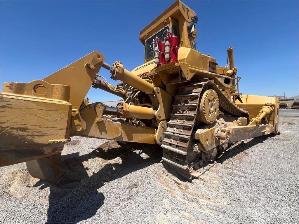 CAT D9L Rupsdozers