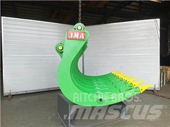 CAT Rake Schudders