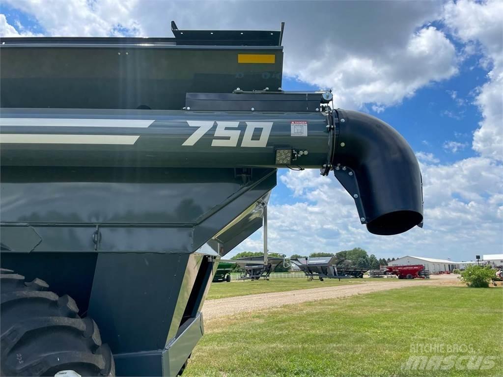 Demco 750 Graantransportwagen