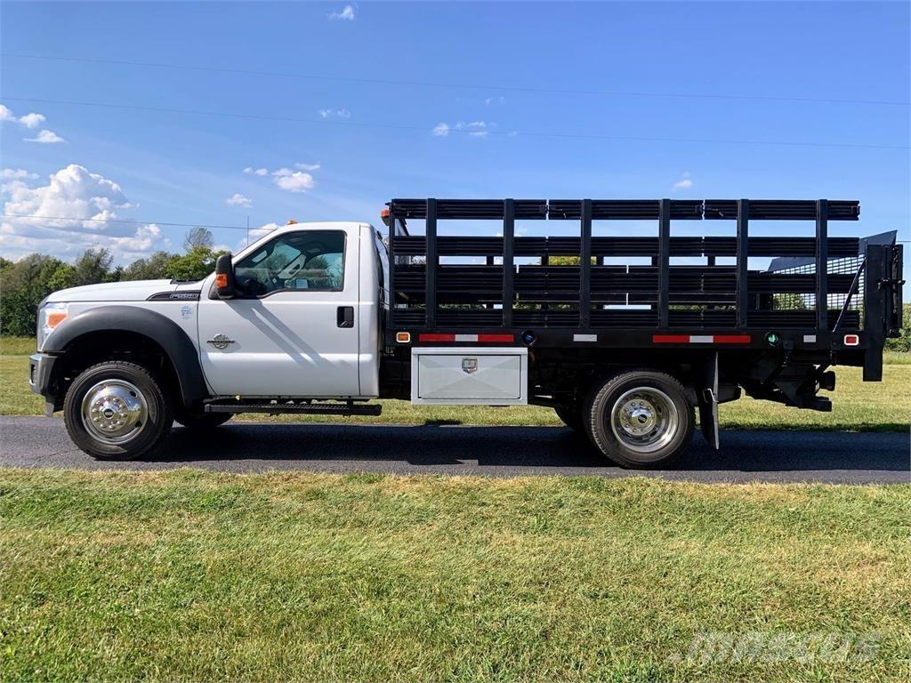 Ford 550 Dieren transport trucks